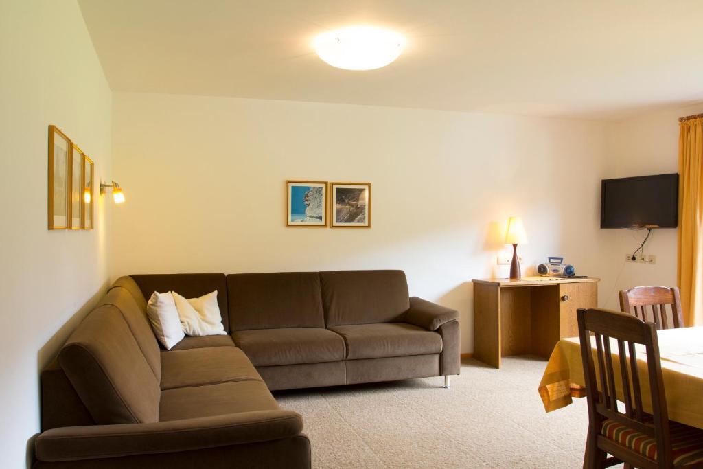 Haus Karoline Apartment อาเคนเคียร์ค ภายนอก รูปภาพ